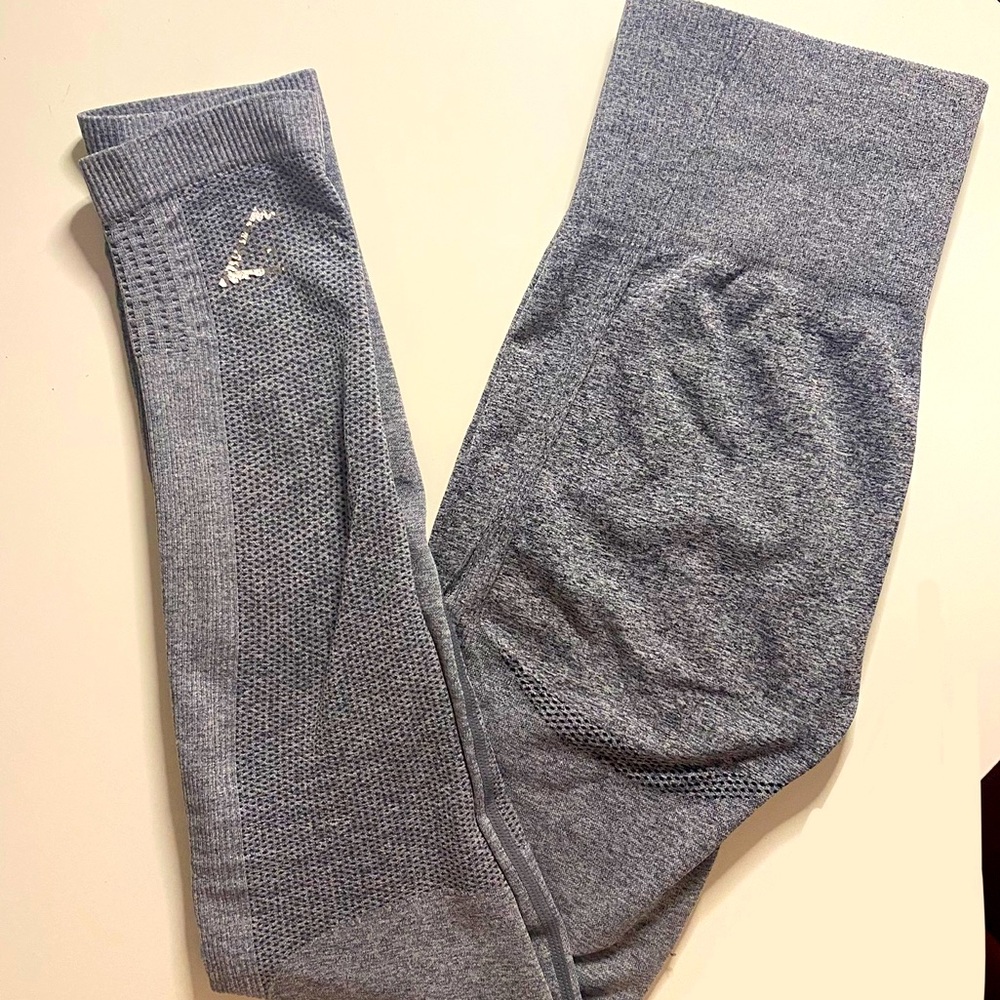 GYMSHARK grey leggings Size Small